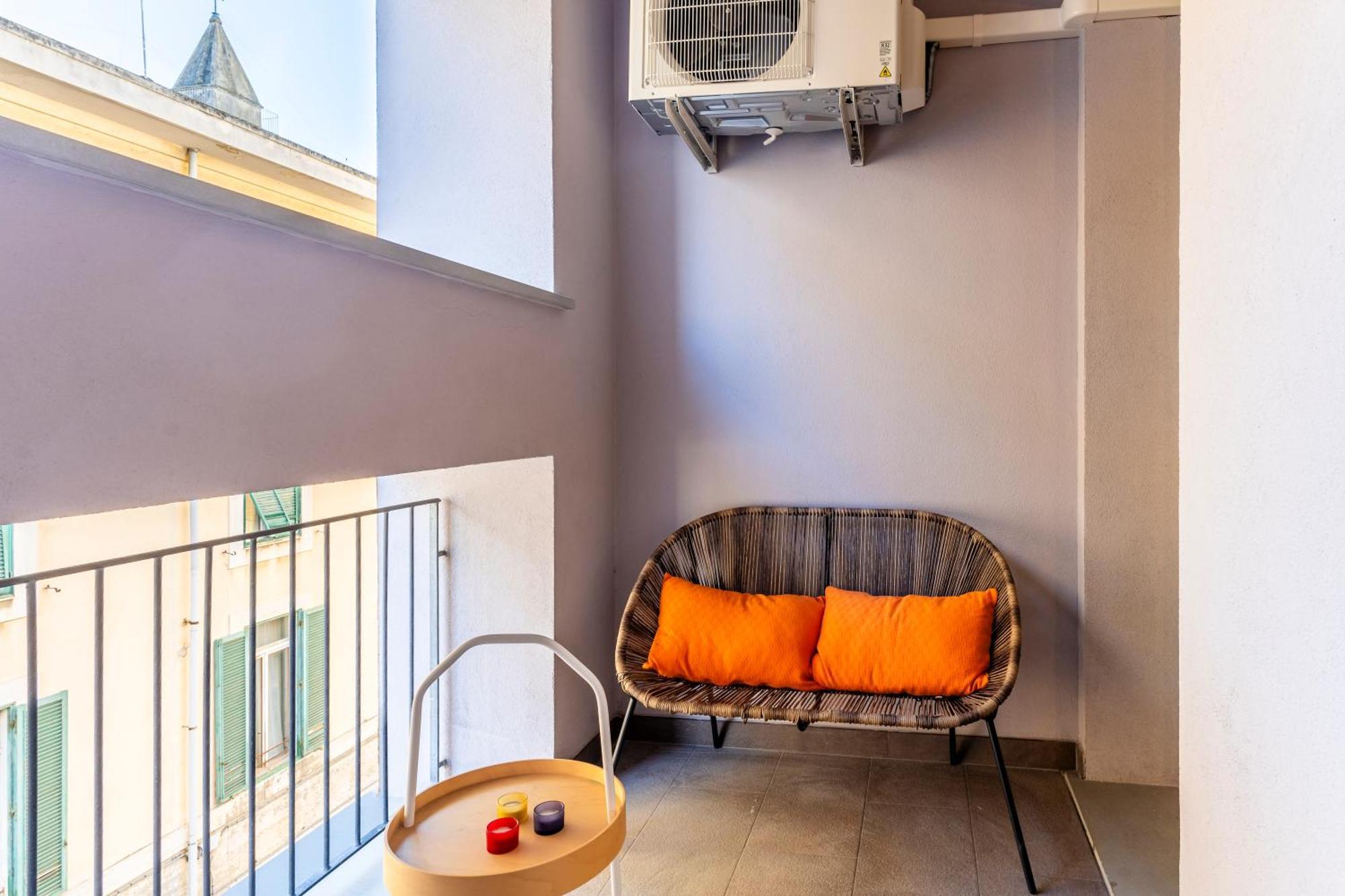 Piazza Cavallotti & Mercato Centrale Apartment! Livorno Exterior photo