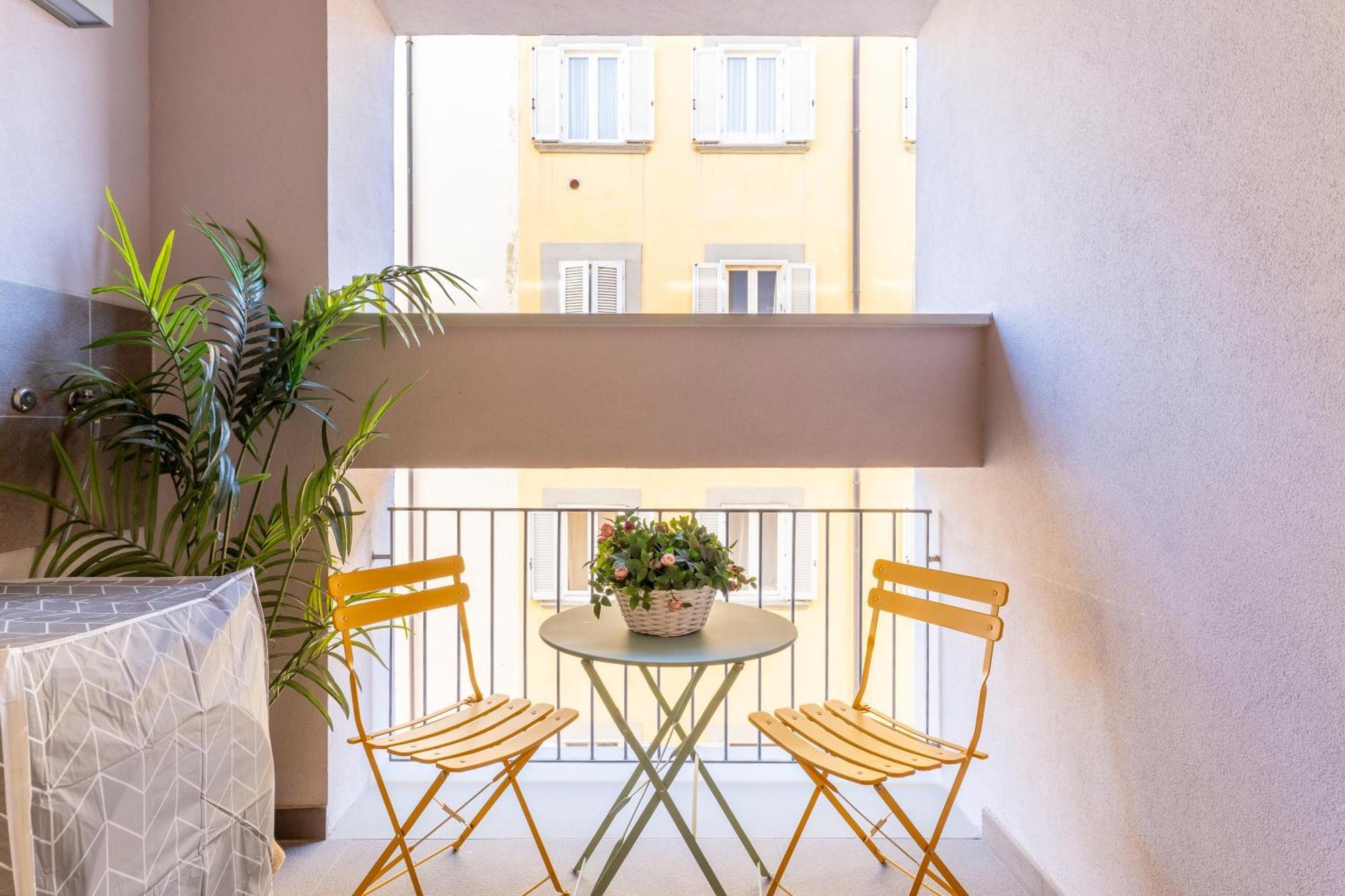 Piazza Cavallotti & Mercato Centrale Apartment! Livorno Exterior photo